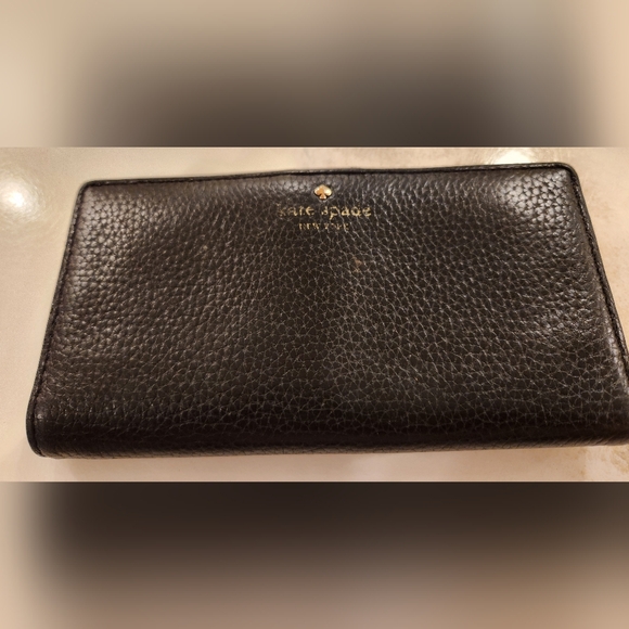 kate spade Handbags - Kate Spade Pebbled Leather Wallet
